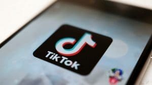 TikTok, in arrivo tante nuove funzioni per rendere più efficaci e sicure le LIVE